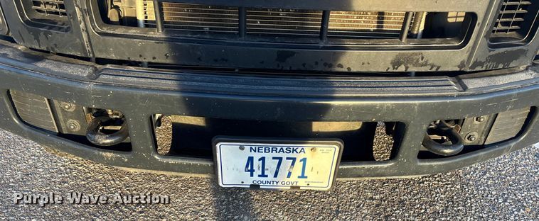 image for item OE9251 2008 Ford F250 Super Duty XL utility bed pickup truck