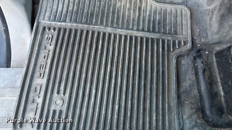 image for item OE9251 2008 Ford F250 Super Duty XL utility bed pickup truck