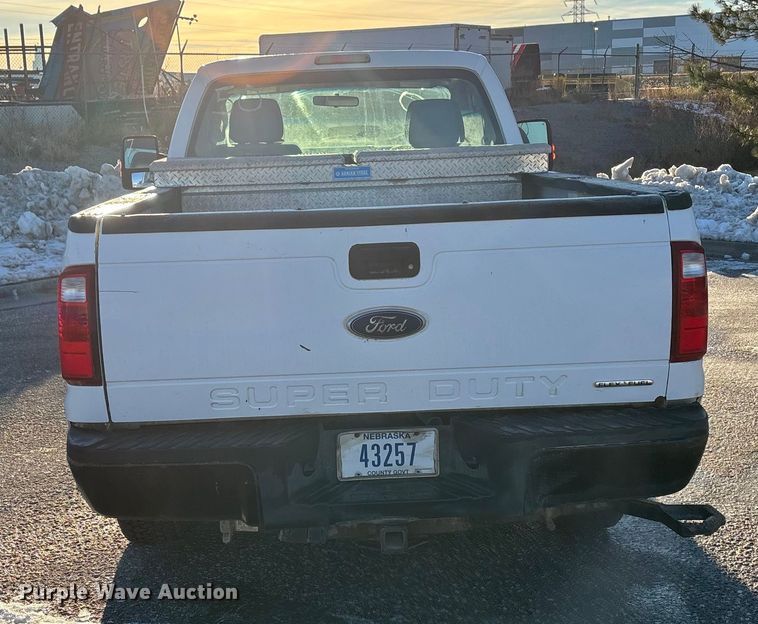 image for item OE9253 2011 Ford F250 Super Duty pickup truck