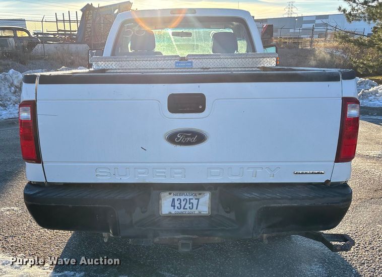 image for item OE9253 2011 Ford F250 Super Duty pickup truck