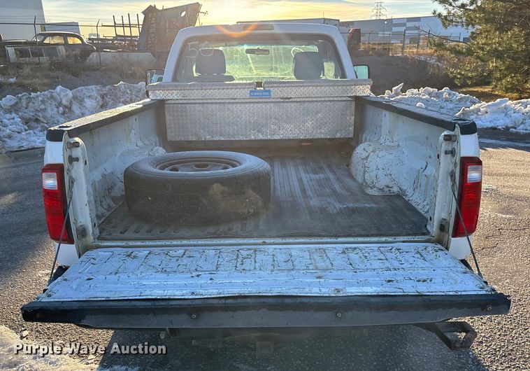 image for item OE9253 2011 Ford F250 Super Duty pickup truck