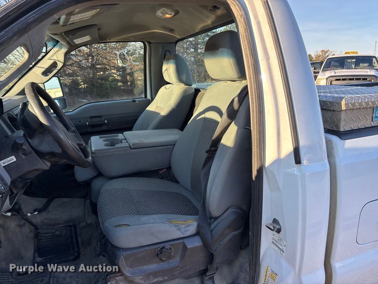 image for item OE9253 2011 Ford F250 Super Duty pickup truck