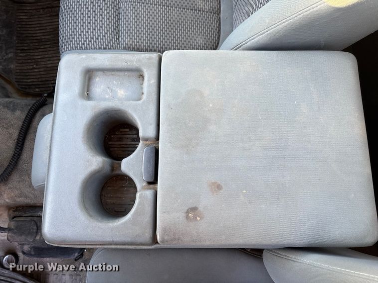 image for item OE9253 2011 Ford F250 Super Duty pickup truck