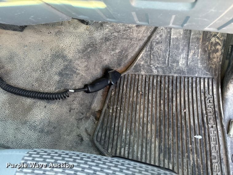 image for item OE9253 2011 Ford F250 Super Duty pickup truck