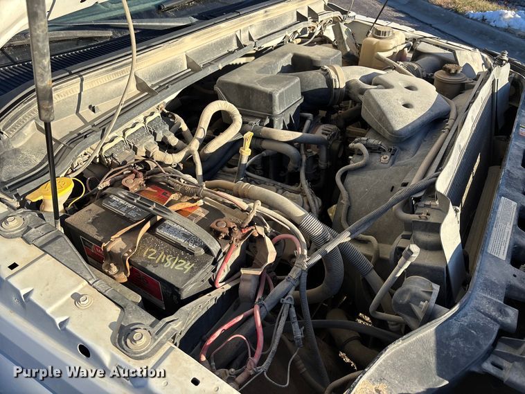 image for item OE9253 2011 Ford F250 Super Duty pickup truck