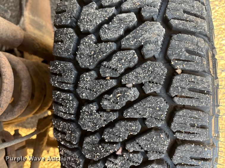 image for item OE9253 2011 Ford F250 Super Duty pickup truck