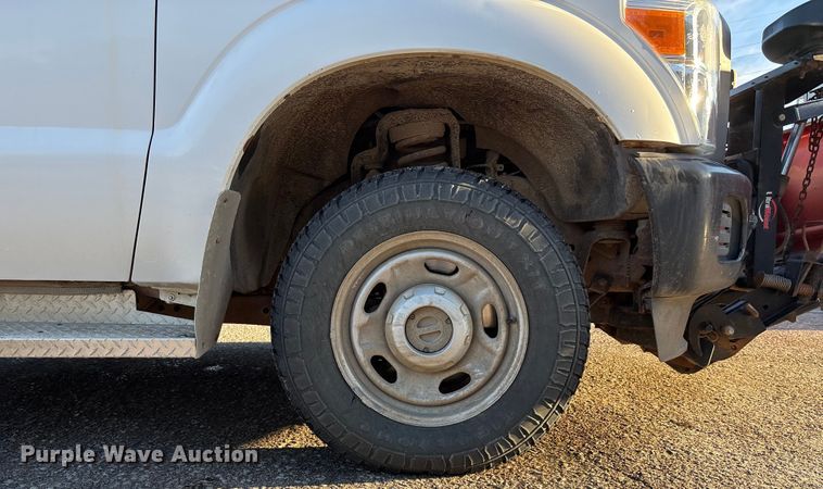 image for item OE9253 2011 Ford F250 Super Duty pickup truck