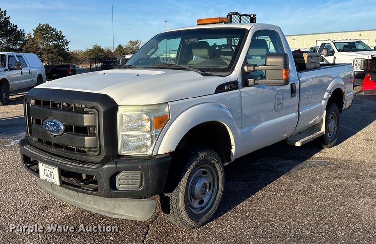 image for item OE9254 2011 Ford F250 Super Duty XL pickup truck