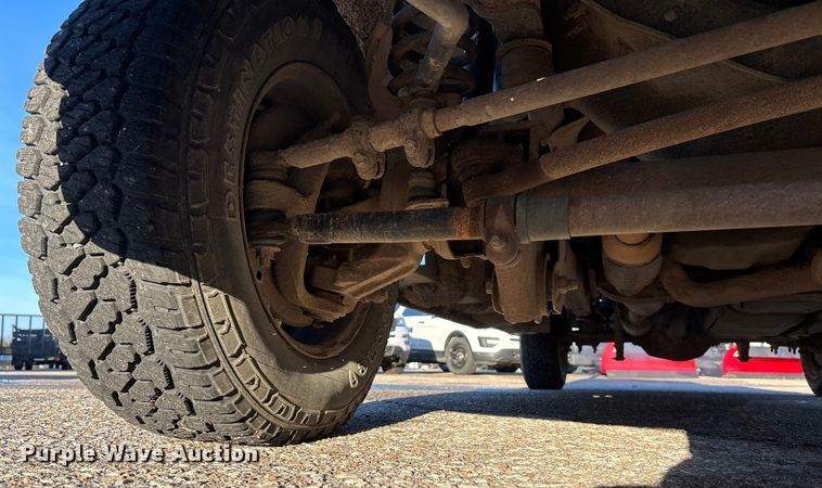 image for item OE9254 2011 Ford F250 Super Duty XL pickup truck