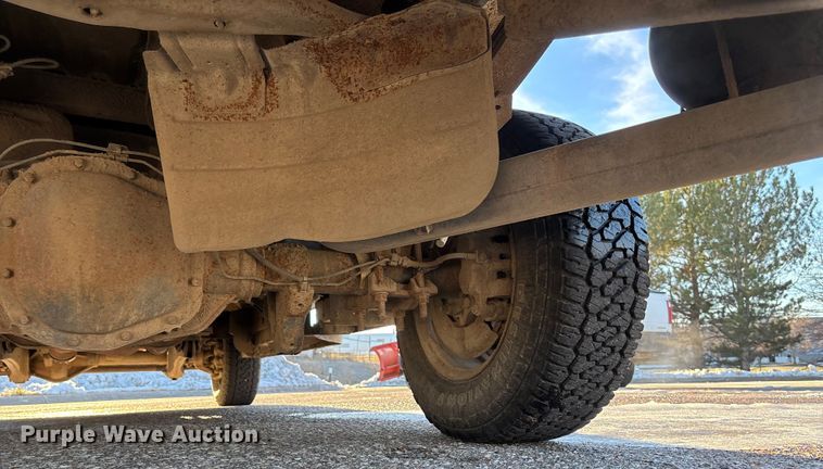 image for item OE9254 2011 Ford F250 Super Duty XL pickup truck