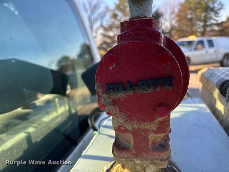 image for item OE9254 2011 Ford F250 Super Duty XL pickup truck