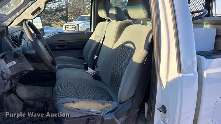 image for item OE9254 2011 Ford F250 Super Duty XL pickup truck