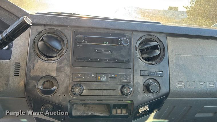 image for item OE9254 2011 Ford F250 Super Duty XL pickup truck