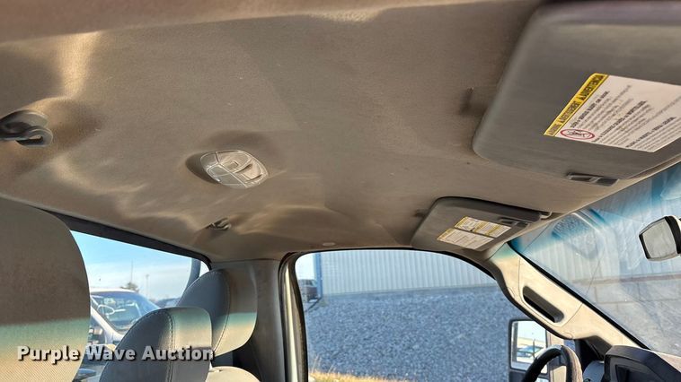 image for item OE9254 2011 Ford F250 Super Duty XL pickup truck