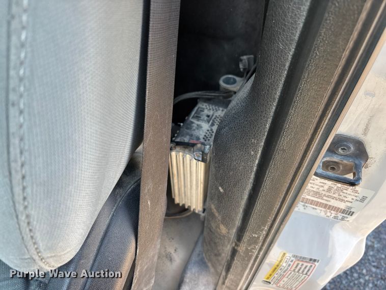 image for item OE9254 2011 Ford F250 Super Duty XL pickup truck