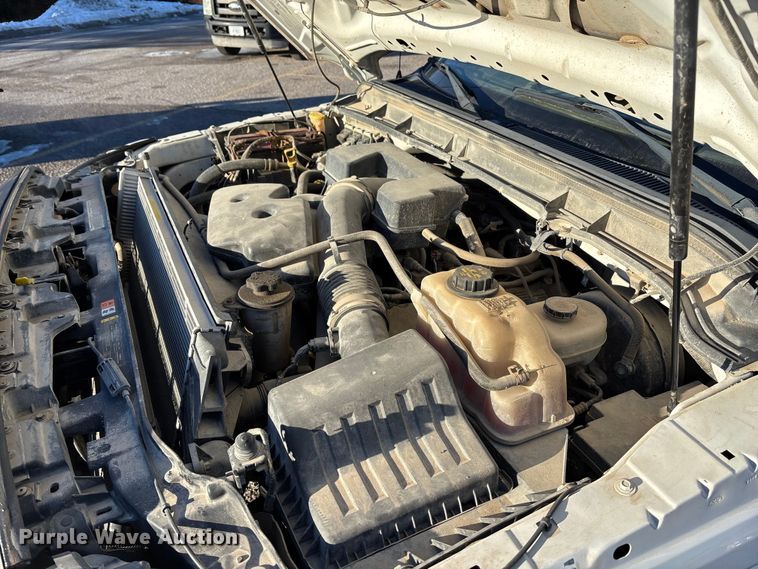 image for item OE9254 2011 Ford F250 Super Duty XL pickup truck