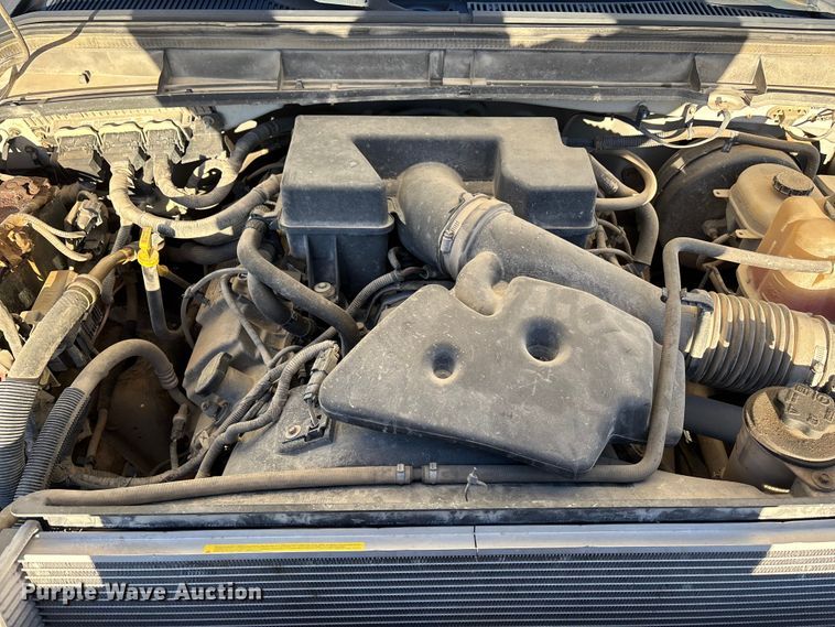 image for item OE9254 2011 Ford F250 Super Duty XL pickup truck