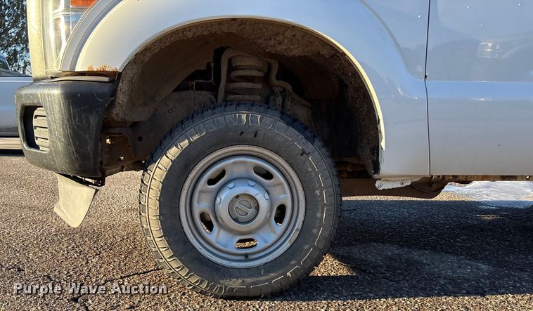 image for item OE9254 2011 Ford F250 Super Duty XL pickup truck