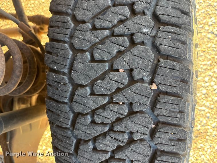 image for item OE9254 2011 Ford F250 Super Duty XL pickup truck