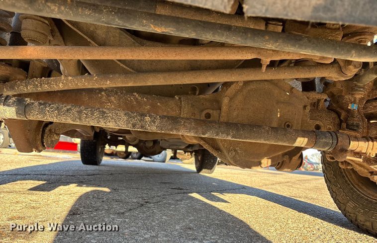 image for item OE9255 2011 Ford F250 Super Duty pickup truck