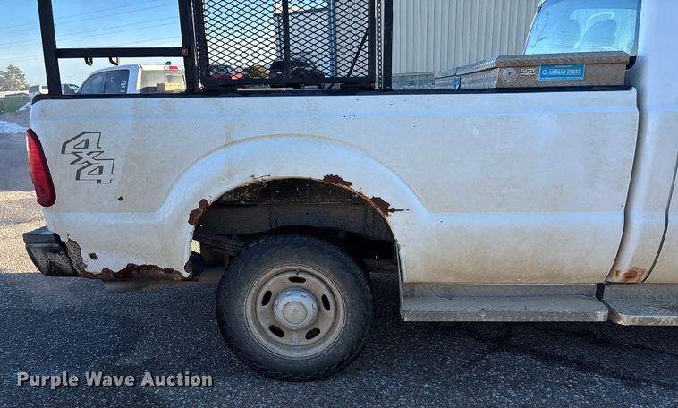 image for item OE9255 2011 Ford F250 Super Duty pickup truck