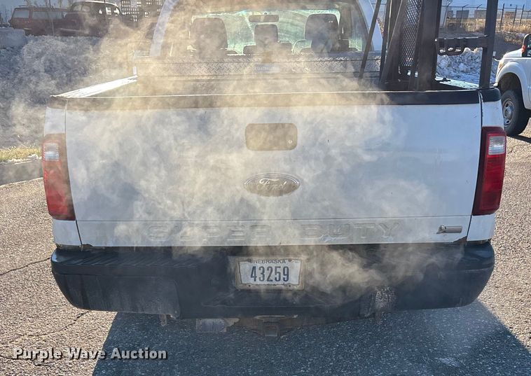 image for item OE9255 2011 Ford F250 Super Duty pickup truck