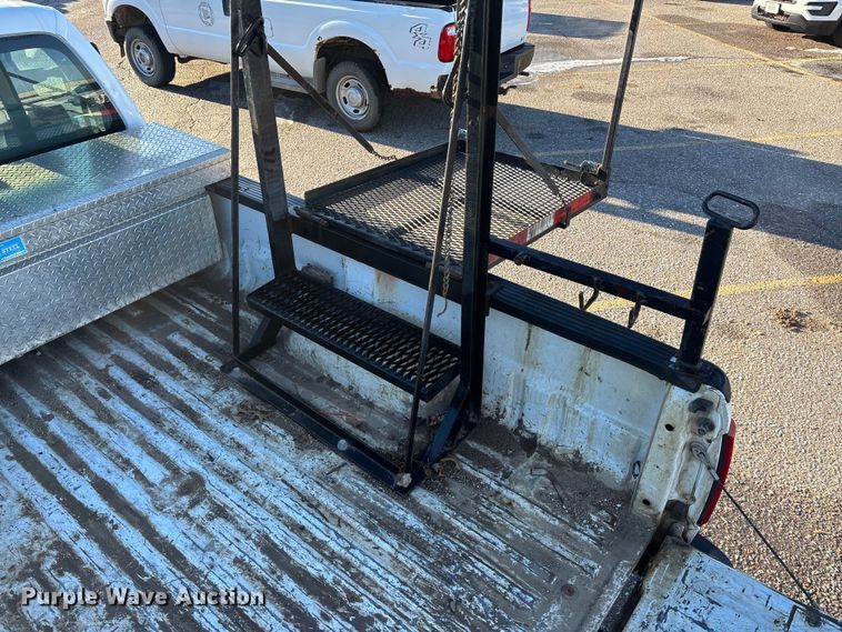 image for item OE9255 2011 Ford F250 Super Duty pickup truck