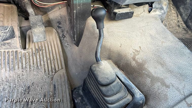 image for item OE9255 2011 Ford F250 Super Duty pickup truck