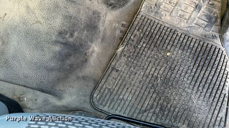 image for item OE9255 2011 Ford F250 Super Duty pickup truck