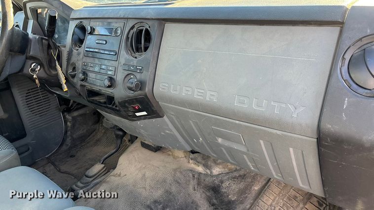 image for item OE9255 2011 Ford F250 Super Duty pickup truck