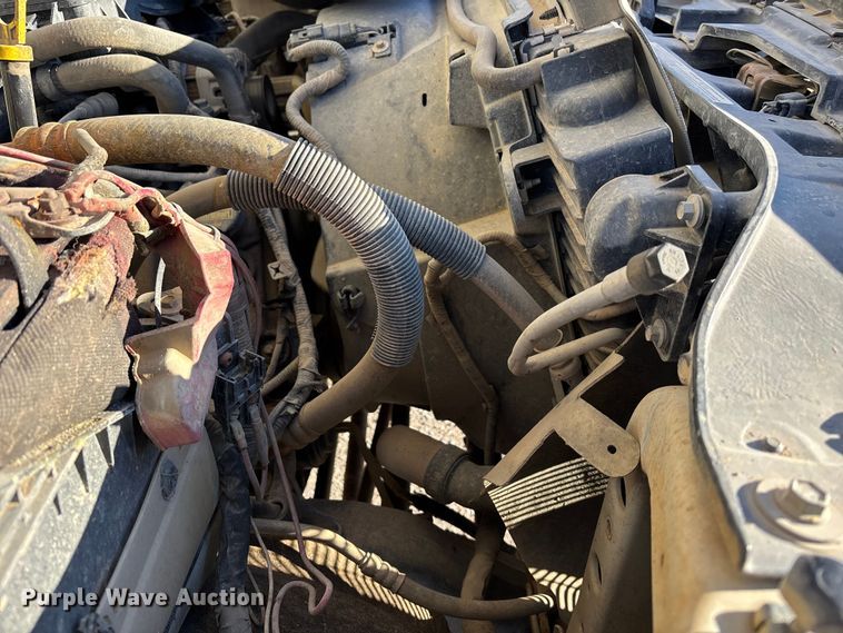 image for item OE9255 2011 Ford F250 Super Duty pickup truck