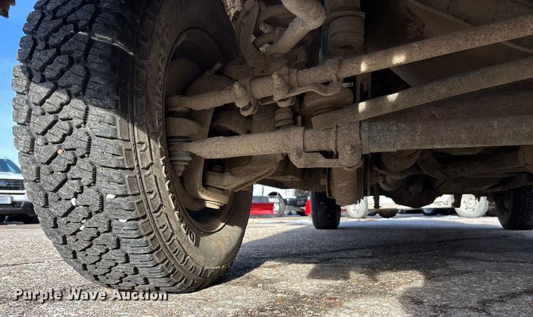 image for item OE9256 2011 Ford F250 Super Duty pickup truck