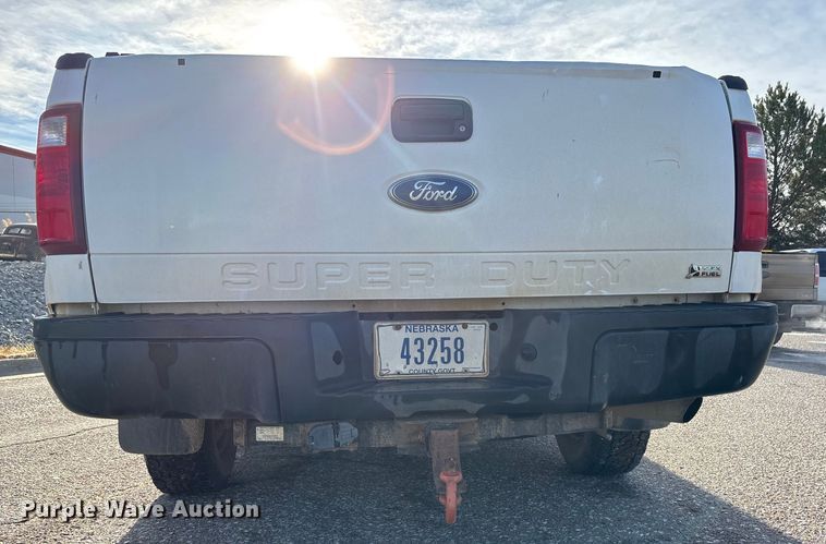 image for item OE9256 2011 Ford F250 Super Duty pickup truck