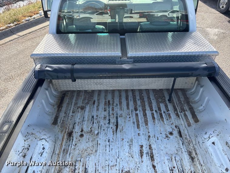 image for item OE9256 2011 Ford F250 Super Duty pickup truck