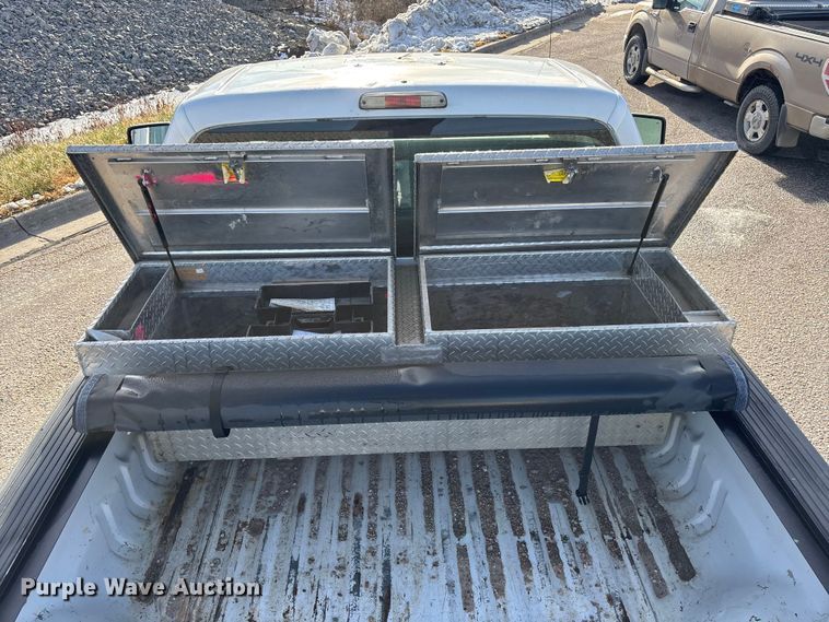 image for item OE9256 2011 Ford F250 Super Duty pickup truck