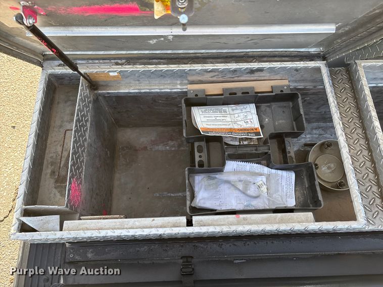 image for item OE9256 2011 Ford F250 Super Duty pickup truck