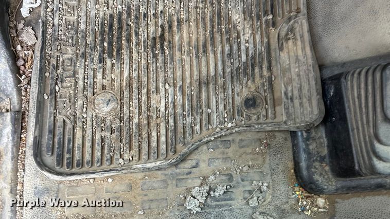 image for item OE9256 2011 Ford F250 Super Duty pickup truck