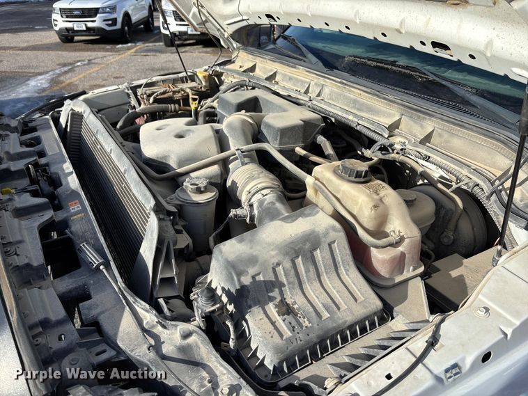 image for item OE9256 2011 Ford F250 Super Duty pickup truck