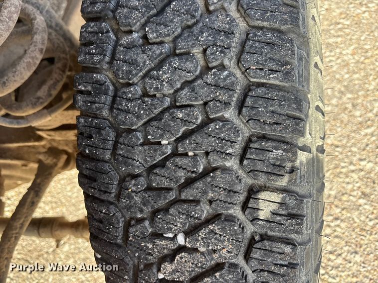 image for item OE9256 2011 Ford F250 Super Duty pickup truck