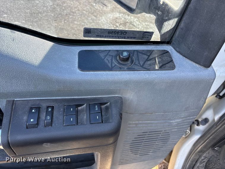 image for item OE9258 2012 Ford F250 Super Duty XL Crew Cab pickup truck