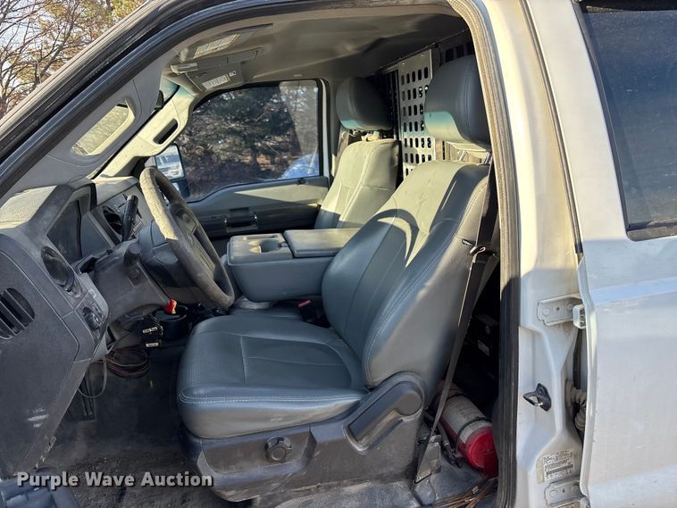 image for item OE9258 2012 Ford F250 Super Duty XL Crew Cab pickup truck