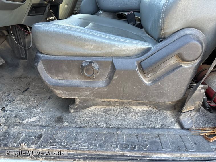 image for item OE9258 2012 Ford F250 Super Duty XL Crew Cab pickup truck