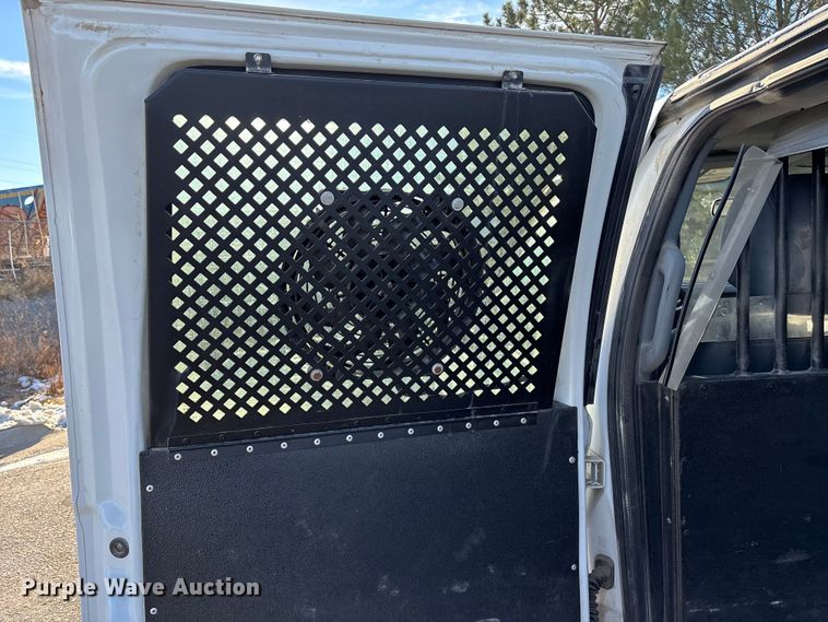 image for item OE9258 2012 Ford F250 Super Duty XL Crew Cab pickup truck