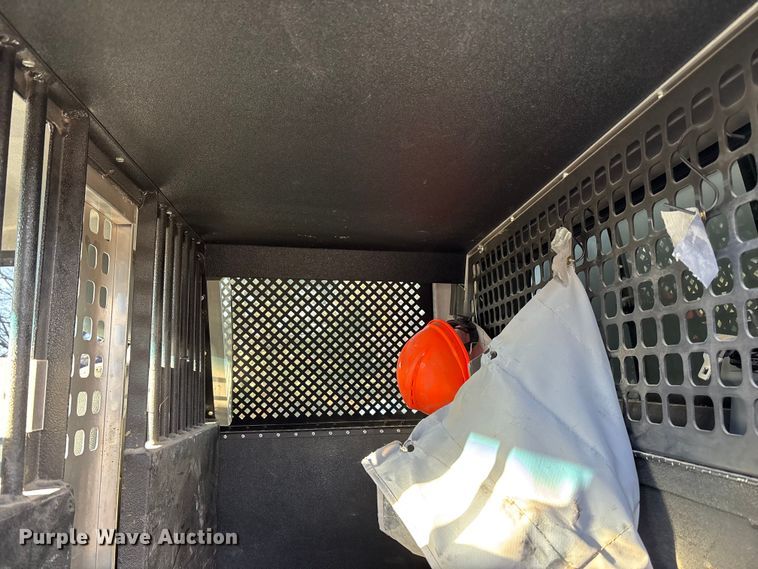 image for item OE9258 2012 Ford F250 Super Duty XL Crew Cab pickup truck