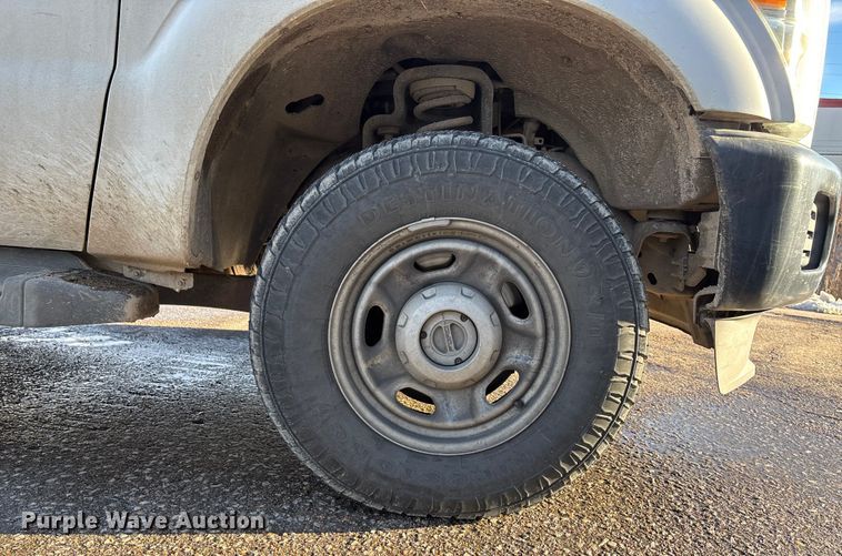 image for item OE9258 2012 Ford F250 Super Duty XL Crew Cab pickup truck