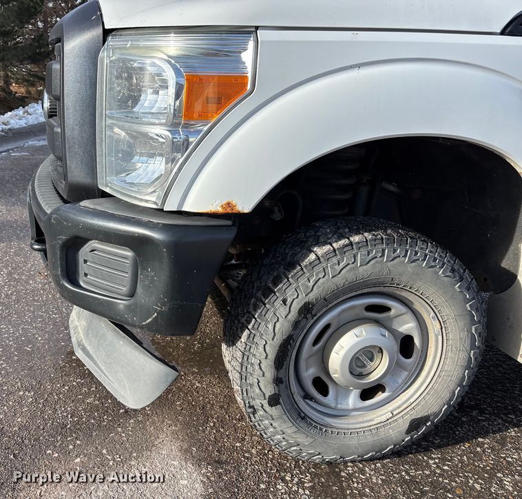 image for item OE9259 2011 Ford F250 Super Duty pickup truck