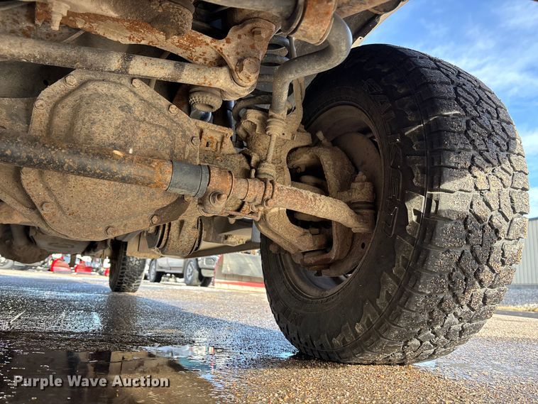 image for item OE9259 2011 Ford F250 Super Duty pickup truck