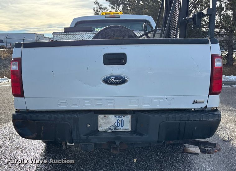 image for item OE9259 2011 Ford F250 Super Duty pickup truck