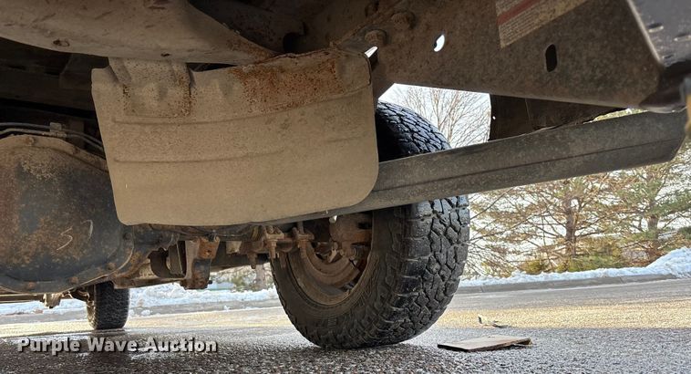 image for item OE9259 2011 Ford F250 Super Duty pickup truck