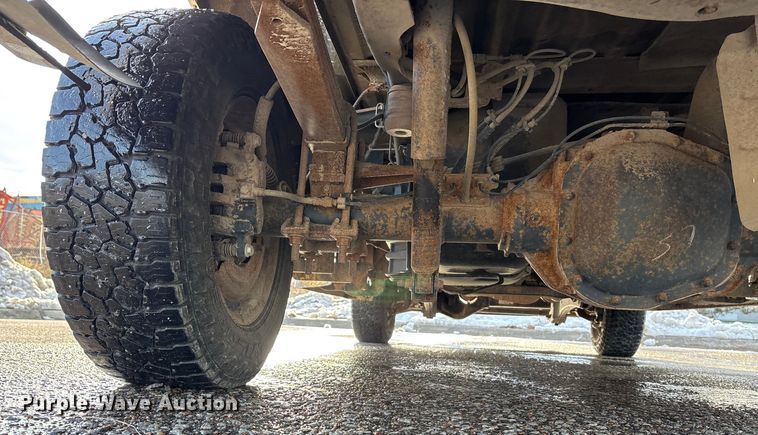 image for item OE9259 2011 Ford F250 Super Duty pickup truck